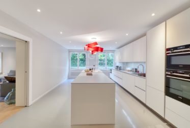 rare au cœur de Florissant Rez +1 avec jardin privatif – 8 pièces, 4 chambres, 3 salles de bains + Box