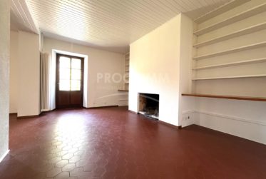 Exclusivité - Maison villageoise en pleine campagne - Cheminée - 4 Chambres - 2 salles de bain - DISPO DE SUITE