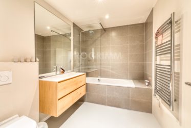 rare au cœur de Florissant Rez +1 avec jardin privatif – 8 pièces, 4 chambres, 3 salles de bains + Box