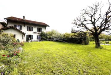 Exclusivité - Maison villageoise en pleine campagne - Cheminée - 4 Chambres - 2 salles de bain - DISPO DE SUITE