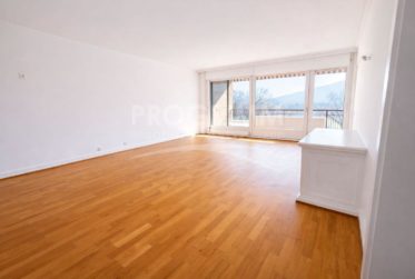 Nouveau - Secteur Beausoleil - 7 pièces - 4 chambres - Dont studio indépendant - 2 box en sous-sol