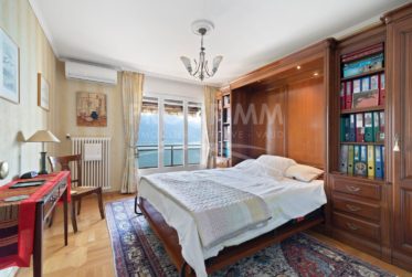 Rare: Attique 4.5 pièces - vue imprenable - 2 places de parking