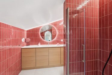 Exclusivité - Magnifique appartement de 4 chambres + 1 bureau - 3 parkings - Ascenseur