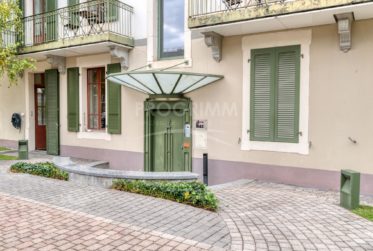 Quai du Rhône. Bureaux haut standing avec fibre, parkings et balcons. Parkings disponibles.