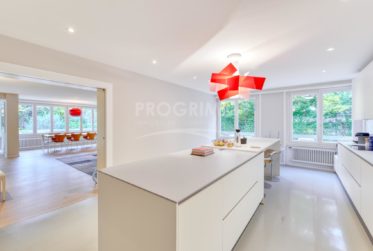 rare au cœur de Florissant Rez +1 avec jardin privatif – 8 pièces, 4 chambres, 3 salles de bains + Box