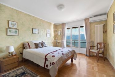 Rare: Attique 4.5 pièces - vue imprenable - 2 places de parking