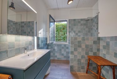 Villa pieds dans l'eau - 3 chambres - Ponton + amarrage